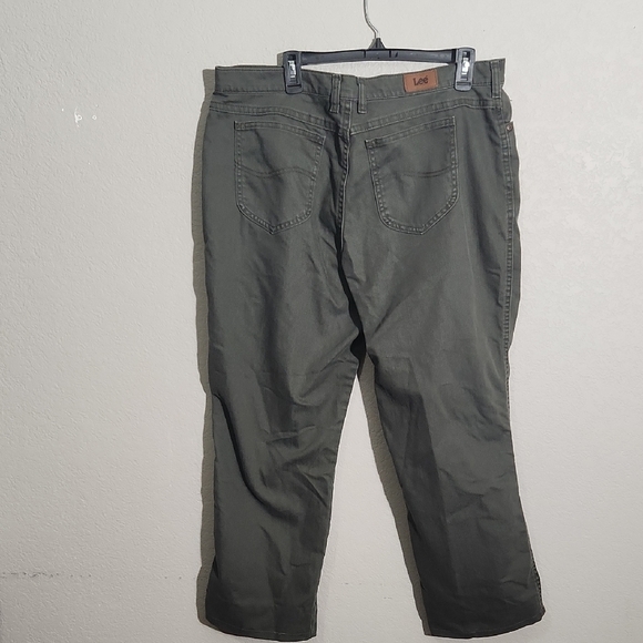 Lee Jeans Womens 18 Olive Green Straight Cropped Leg Pants - Picture 3 of 12